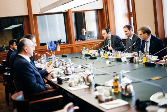 Bećirović u Berlinu s Wadephulom – Podrška Njemačke evropskom putu BiH
