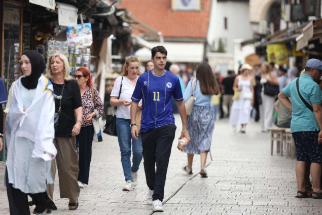 Navijačka euforija u Sarajevu pred utakmicu BiH i Švicarske na Mundijalu Navijačka euforija u Sarajevu pred utakmicu BiH i Švicarske na Mundijalu
