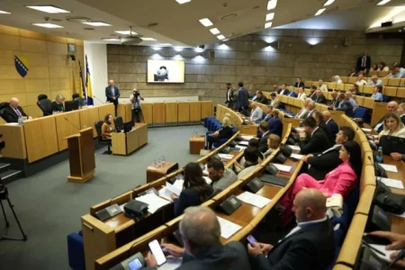 Iz opozicije najavili podršku Vladinom predloženom zakonu o Novoj Željezari Zenica