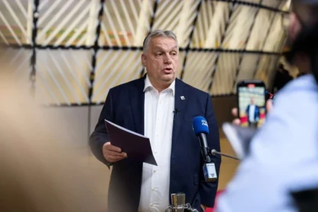 Mađarski parlament zatvorio Orbánu put za povratak na vlast Mađarski parlament zatvorio Orbánu put za povratak na vlast