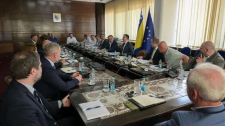 Nikšić i Lakić s predstavnicima Elektoprivrede, rudnika i sindikata o proizvodnji uglja Nikšić i Lakić s predstavnicima Elektoprivrede, rudnika i sindikata o proizvodnji uglja