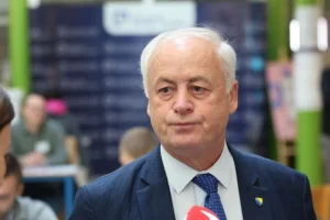 Arnautović upozorava na slab odziv dijaspore za registraciju za Opće izbore 2026.