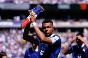 Kylian Mbappé: Igram da ispišem istoriju