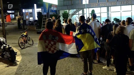 Posebna navijačka atmosfera u Jajcu: U prvom planu je nogomet Posebna navijačka atmosfera u Jajcu: U prvom planu je nogomet