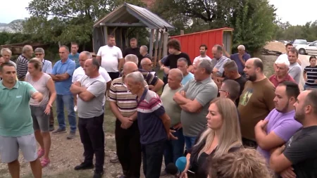 Mještani uz ivicu kopa: Kuće pucaju, a naknade još nisu isplaćene