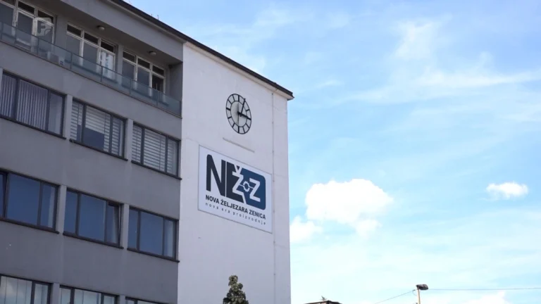 Radnici Nove Željezare Zenica: Odgoda regresa je pritisak na delegate Doma naroda Radnici Nove Željezare Zenica: Odgoda regresa je pritisak na delegate Doma naroda