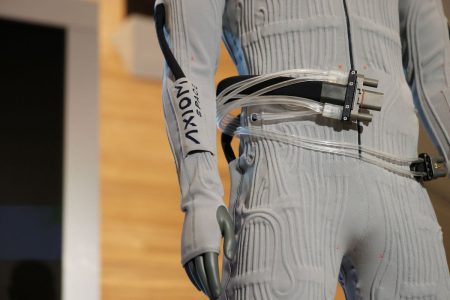 Prada ne čeka oporavak tržišta, luksuzna modna kuća oblači NASA-ine astronaute za slijetanje na Mjesec 2028