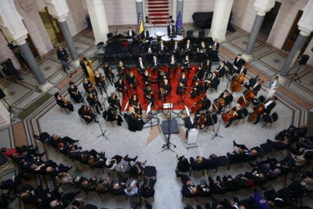 Koncert Sarajevske filharmonije obilježava 130 godina od otvorenja Gradske vijećnice Koncert Sarajevske filharmonije obilježava 130 godina od otvorenja Gradske vijećnice