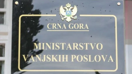 Crna Gora traži objašnjenje od Srbije zbog zadržavanja svojih državljana na granici