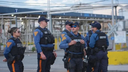 Više osoba uhapšeno nakon protesta ispred imigracionog centra u New Jerseyju