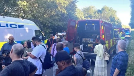 Više povrijeđenih nakon sudara dva voza u blizini Bedforda u Engleskoj Više povrijeđenih nakon sudara dva voza u blizini Bedforda u Engleskoj
