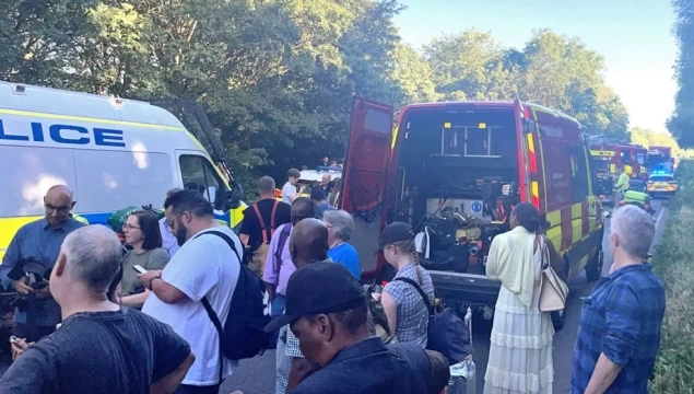 Više povrijeđenih nakon sudara dva voza u blizini Bedforda u Engleskoj Više povrijeđenih nakon sudara dva voza u blizini Bedforda u Engleskoj