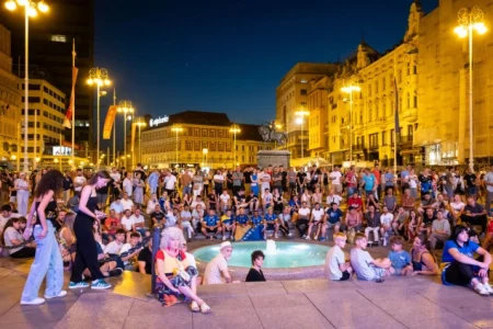Navijači u centru Zagreba pratili utakmicu Bosna i Hercegovina – Katar