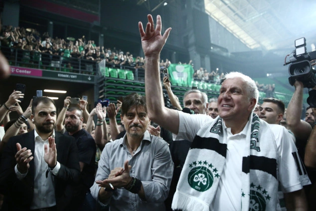 Željko Obradović predstavljen u Atini: Lako sam pronašao motivaciju Željko Obradović predstavljen u Atini: Lako sam pronašao motivaciju