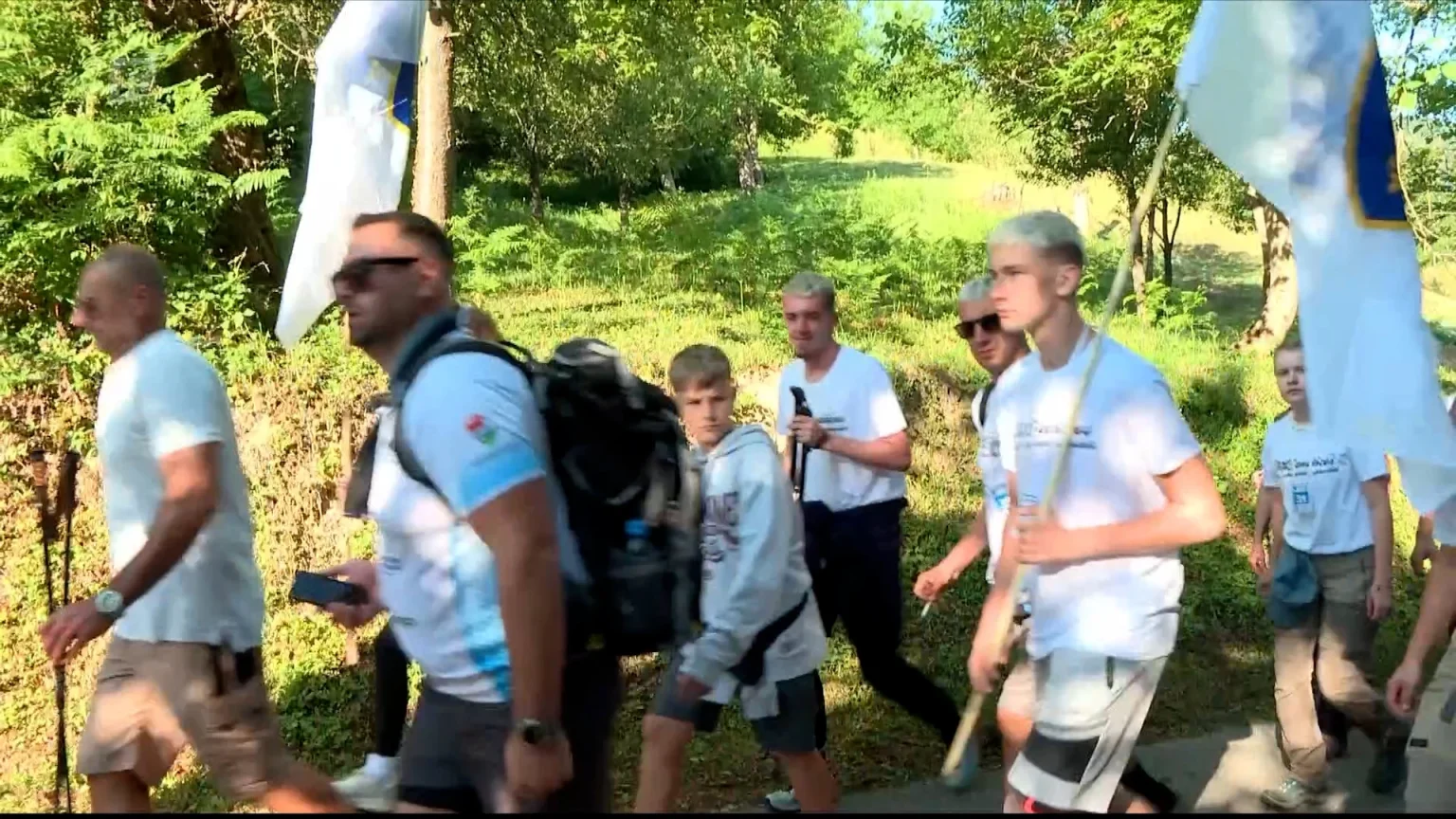 Posljednji kilometri Marša mira: Učesnici prolaze Kameničko brdo, jednu od najtežih ruta