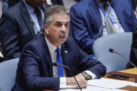 Ministar energetike: Izrael u visokoj pripravnosti za bilo koji scenarij s Iranom usred tenzija između Washingtona i Teherana Ministar energetike: Izrael u visokoj pripravnosti za bilo koji scenarij s Iranom usred tenzija između Washingtona i Teherana