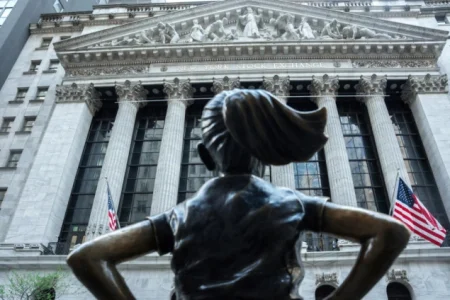 Američki Fed zadržao kamatne stope nepromijenjenim