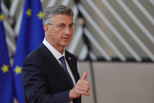 Plenković s Kos: Hrvatskoj posebno važan evropski put BiH, proširenje temeljiti na ispunjavanju kriterija Plenković s Kos: Hrvatskoj posebno važan evropski put BiH, proširenje temeljiti na ispunjavanju kriterija