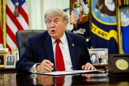 Trump: Iran jedva čeka postići dogovor, dali smo im sedmicu pauze zbog sahrane Trump: Iran jedva čeka postići dogovor, dali smo im sedmicu pauze zbog sahrane