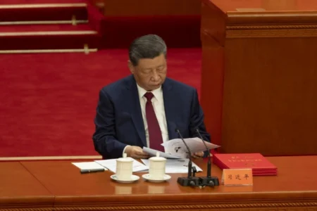 Xi poručio da Kina želi dugoročan i stabilan razvoj odnosa sa Sjevernom Korejom Xi poručio da Kina želi dugoročan i stabilan razvoj odnosa sa Sjevernom Korejom