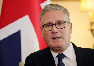 Starmer: Moj nasljednik morat će jednako vremena posvetiti međunarodnim krizama i unutrašnjim pitanjima