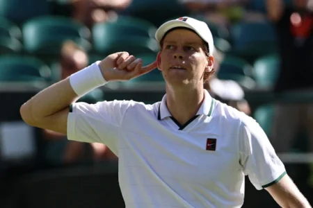 Sinner sigurno do osmine finala Wimbledona, Medvedev eliminisan