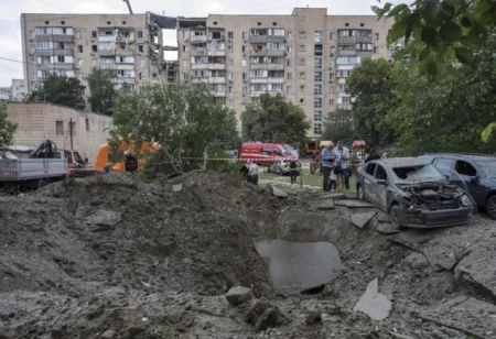 Najmanje 21 žrtva ruskog napada projektilima i dronovima na Ukrajinu, glavna meta bio Kijev Najmanje 21 žrtva ruskog napada projektilima i dronovima na Ukrajinu, glavna meta bio Kijev