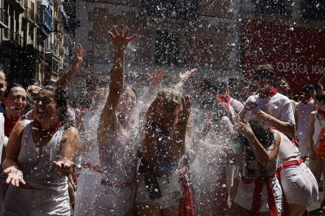 U Španiji, u Pamploni, počeo festival San Fermin U Španiji, u Pamploni, počeo festival San Fermin