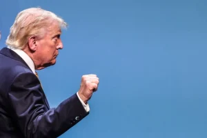 Trump raspustio nezavisnu izbornu komisiju