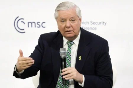 Preminuo američki senator Lindsey Graham u 71. godini Preminuo američki senator Lindsey Graham u 71. godini