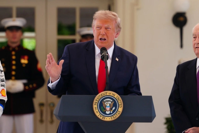 Trump: Ponovo se uvodi blokada Irana u Hormuškom moreuzu uz naplatu za prolaz Trump: Ponovo se uvodi blokada Irana u Hormuškom moreuzu uz naplatu za prolaz