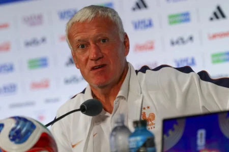 Deschamps očekuje spektakularan meč protiv Španije