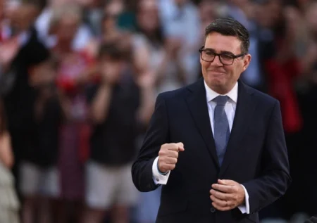 Novi britanski premijer Andy Burnham: Ljudi su siti politike, političari moraju biti bolji