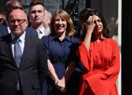 Novi britanski premijer predstavio kabinet: Streeting ministar odbrane, Miliband preuzima vanjske poslove Novi britanski premijer predstavio kabinet: Streeting ministar odbrane, Miliband preuzima vanjske poslove