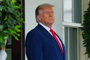 Trump kaže da SAD „nema interes za sastanak s Iranom dok Teheran ne bude spreman za „smislene razgovore