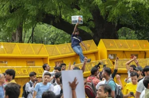 Hiljade ljudi protestovale u New Delhiju zbog curenja pitanja s prijemnih ispita