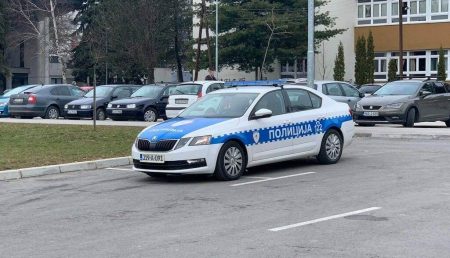 MUP RS-a kupio auto sa samo jednom ponudom, ali negira favoriziranje