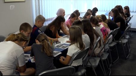 Ljeto u biblioteci okupilo veliki broj mališana u Doboj Jugu Ljeto u biblioteci okupilo veliki broj mališana u Doboj Jugu