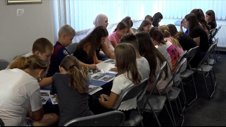 Ljeto u biblioteci okupilo veliki broj mališana u Doboj Jugu