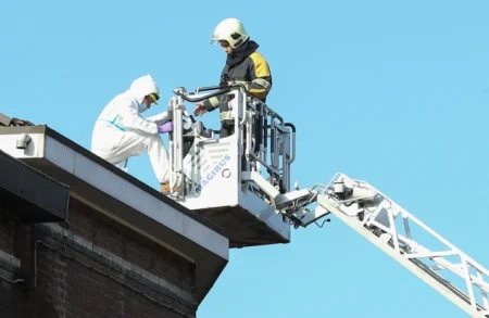 Nekoliko poginulih i povrijeđenih u požaru u stambenoj zgradi u Antwerpenu Nekoliko poginulih i povrijeđenih u požaru u stambenoj zgradi u Antwerpenu
