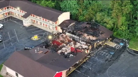 SAD: U požaru u motelu poginulo troje ljudi zarobljenih vatrom u jednoj sobi