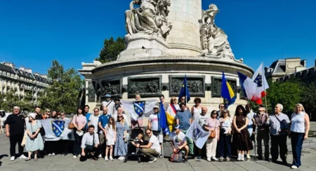 U Parizu održan 7. Marš mira i komemoracija povodom 31. godišnjice genocida u Srebrenici U Parizu održan 7. Marš mira i komemoracija povodom 31. godišnjice genocida u Srebrenici
