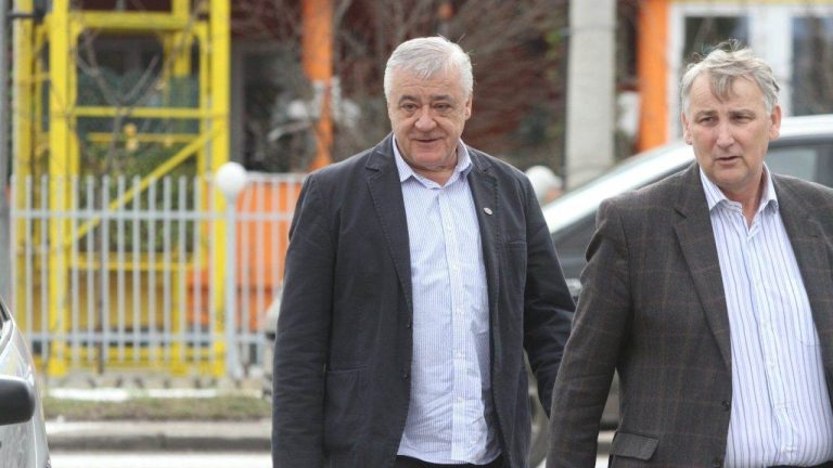 Višegodišnje izbjegavanje Srbije da procesuira optužene za genocid Višegodišnje izbjegavanje Srbije da procesuira optužene za genocid