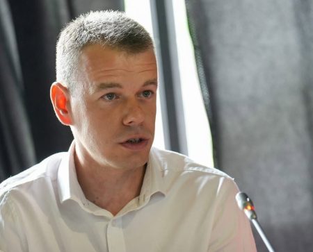 Kako srbijanski tabloid Informer koristi narativ o Srebrenici?