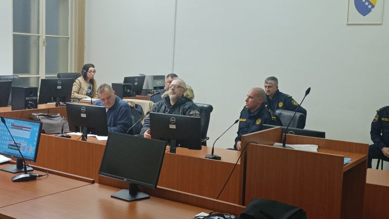 Amiru Pašiću dvije godine i osam mjeseci zatvora za psihičko nasilje Amiru Pašiću dvije godine i osam mjeseci zatvora za psihičko nasilje