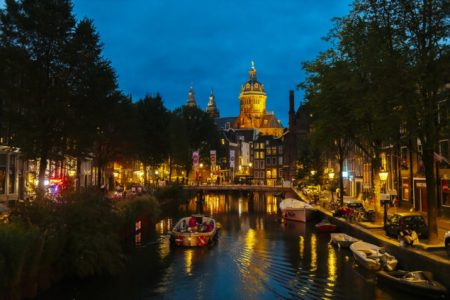 Amsterdam – grad kanala i jedinstvene arhitekture koji oduševljava posjetioce