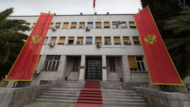 Vlast i opozicija u Crnoj Gori postigle dogovor o izmjeni Ustava uz posredovanje EU Vlast i opozicija u Crnoj Gori postigle dogovor o izmjeni Ustava uz posredovanje EU