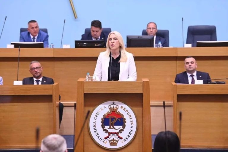 Cvijanović u NSRS: Komisija za spomenike izašla van okvira mandata i kontroliše investicije