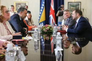 Konaković s britanskim ministrom Doughtyjem: OHR ostaje ključni garant Dejtonskog sporazuma