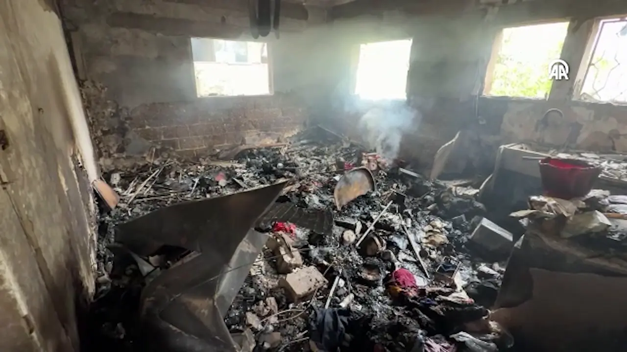 U izraelskom napadu na Gazu ubijena šesteročlana palestinska porodica uprkos prekidu vatre U izraelskom napadu na Gazu ubijena šesteročlana palestinska porodica uprkos prekidu vatre